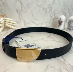 Burberry Brushed Gold Tone Shield Buckle Belt Buckle Prong to holes 31"- 35" NWT